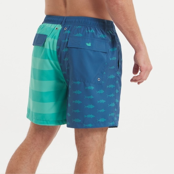 NWT Men’s SOUTHERN MARSH Harbor Swim Trunk-Freedom Fish. - Picture 3 of 5